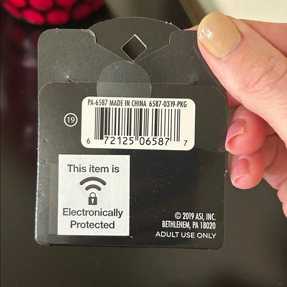 6 Piece Jewelry & Accessory Bundle - Ring Necklace Bracelets Earrings Hair Clip - Picture 5 of 16